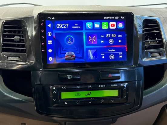 TOYOTA-HILUX SW4-2011