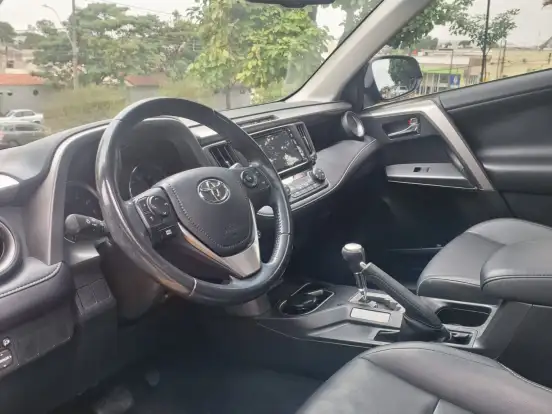 TOYOTA-RAV4-2.0 TOP 4X2 16V GASOLINA 4P AUTOMÁTICO TOYOTA-RAV4-2017