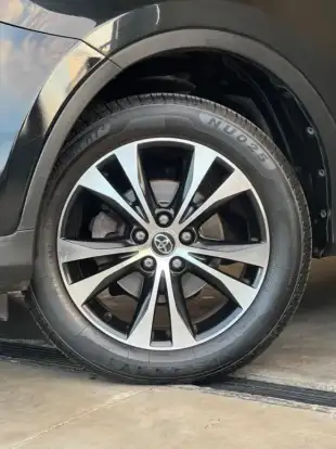 TOYOTA-RAV4-2014