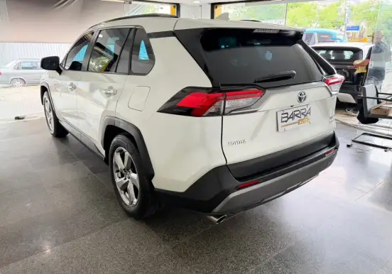 TOYOTA-RAV4-2021