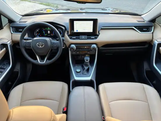 TOYOTA-RAV4-2025