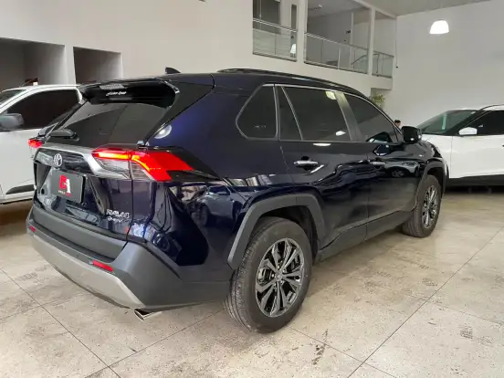 TOYOTA-RAV4-2025