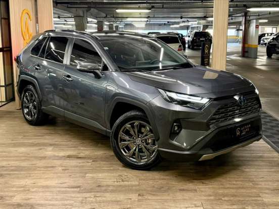 TOYOTA-RAV4-2024