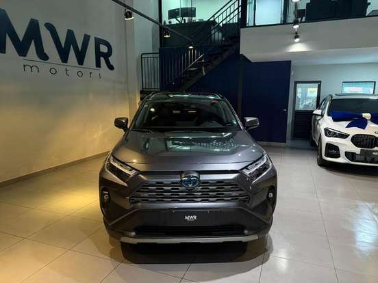TOYOTA-RAV4-2024