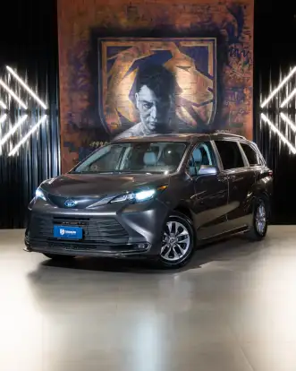 TOYOTA-SIENNA-2024