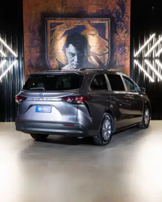 TOYOTA-SIENNA-2024