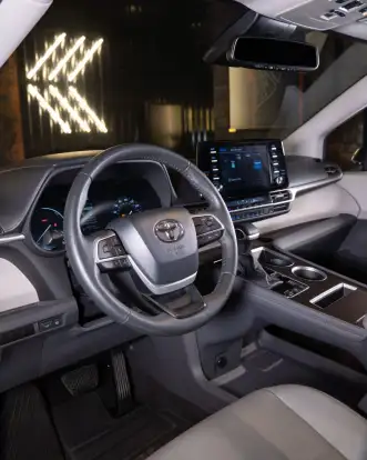 TOYOTA-SIENNA-2024