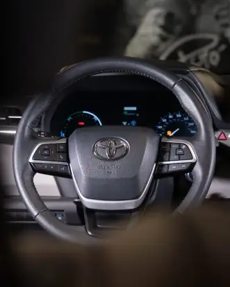 TOYOTA-SIENNA-2024