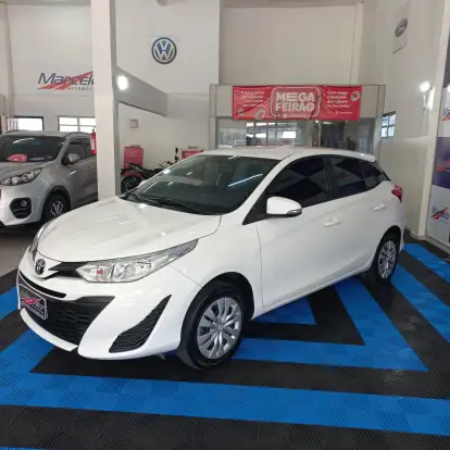 TOYOTA-YARIS-2020