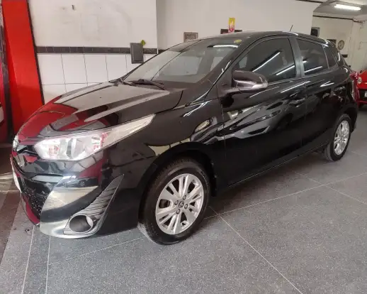 TOYOTA-YARIS-2018