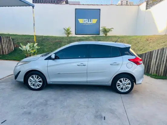 TOYOTA-YARIS-1.3 16V FLEX XL PLUS TECH MULTIDRIVE TOYOTA-YARIS-2019