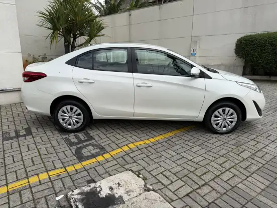 TOYOTA-YARIS-1.5 16V FLEX SEDAN XL MANUAL TOYOTA-YARIS-2019