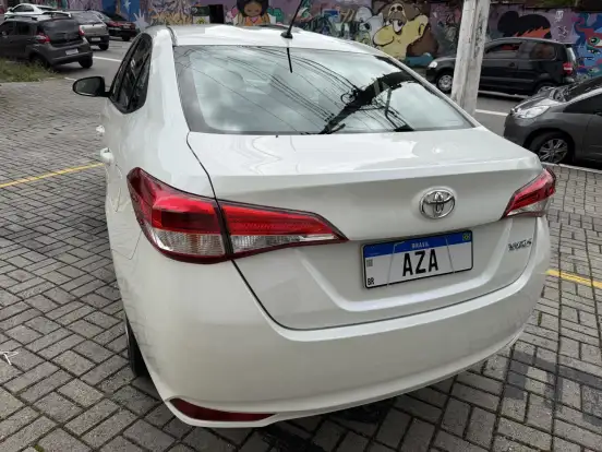 TOYOTA-YARIS-1.5 16V FLEX SEDAN XL MANUAL TOYOTA-YARIS-2019