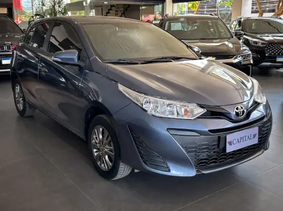 TOYOTA-YARIS-2020