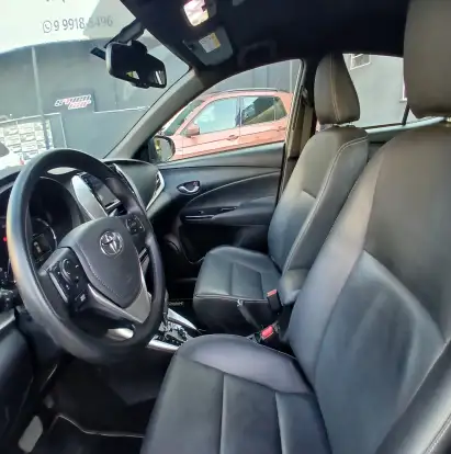 TOYOTA-YARIS-2020