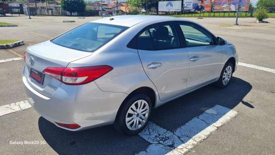 TOYOTA-YARIS-2024