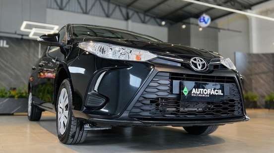 TOYOTA-YARIS-2024