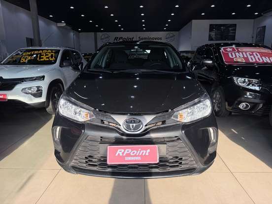 TOYOTA-YARIS-2025