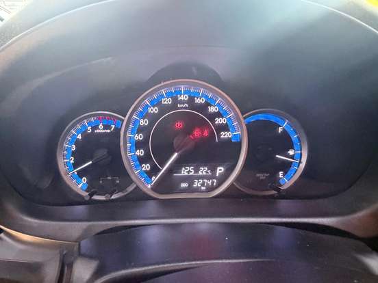 TOYOTA-YARIS-2025