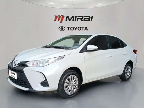 TOYOTA-YARIS-2024