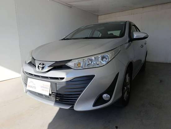 TOYOTA-YARIS-2019