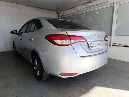 TOYOTA-YARIS-2019