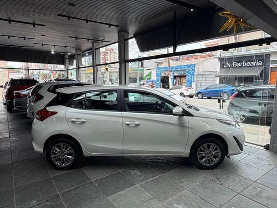 TOYOTA-YARIS-1.5 16V FLEX X WAY CONNECT MULTIDRIVE TOYOTA-YARIS-2020