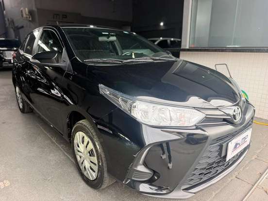 TOYOTA-YARIS-2024