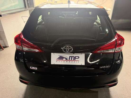 TOYOTA-YARIS-2024