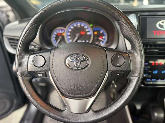 TOYOTA-YARIS-2024