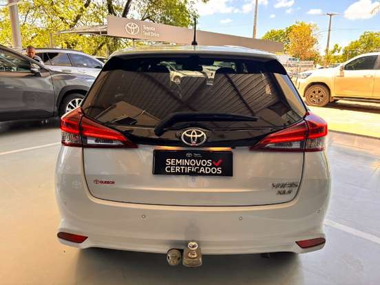 TOYOTA-YARIS-2023