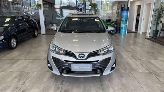 TOYOTA-YARIS-2018