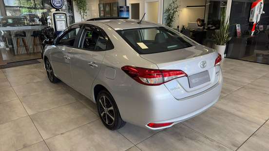 TOYOTA-YARIS-1.5 16V FLEX XLS MULTIDRIVE TOYOTA-YARIS-2018