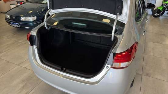 TOYOTA-YARIS-1.5 16V FLEX XLS MULTIDRIVE TOYOTA-YARIS-2018