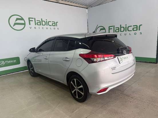 TOYOTA-YARIS-1.5 16V FLEX XLS MULTIDRIVE TOYOTA-YARIS-2018