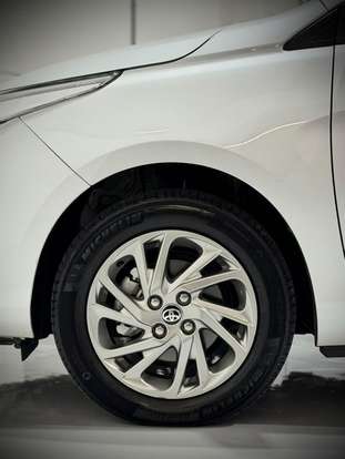 TOYOTA-YARIS-2022