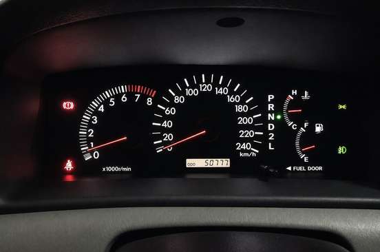 TOYOTA-COROLLA-2004