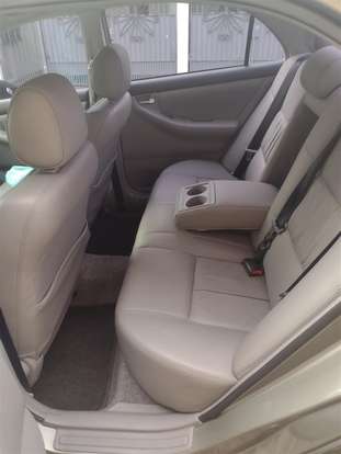 TOYOTA-COROLLA-2004