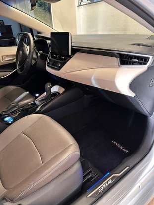 TOYOTA-COROLLA-2024