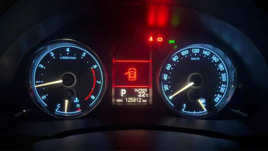 TOYOTA-COROLLA-2016
