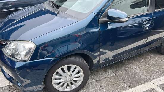 TOYOTA-ETIOS-2015