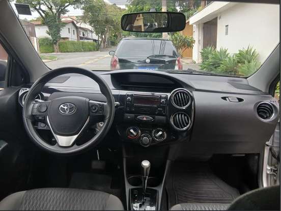 TOYOTA-ETIOS-1.5 XS 16V FLEX 4P AUTOMÁTICO TOYOTA-ETIOS-2017