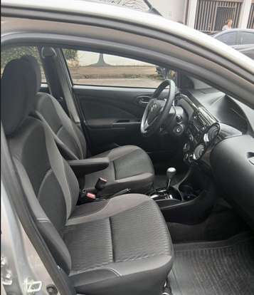 TOYOTA-ETIOS-2017