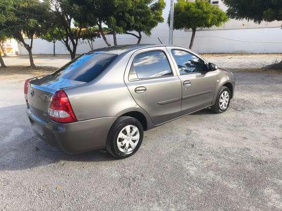 TOYOTA-ETIOS-1.5 X SEDAN 16V FLEX 4P MANUAL TOYOTA-ETIOS-2016