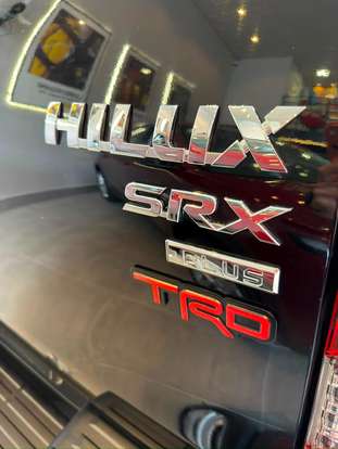 TOYOTA-HILUX-2024