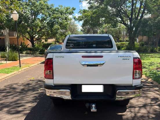 TOYOTA-HILUX-2.8 SRV 4X4 CD 16V DIESEL 4P AUTOMÁTICO TOYOTA-HILUX-2016