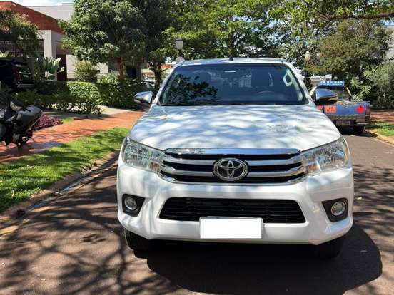 TOYOTA-HILUX-2.8 SRV 4X4 CD 16V DIESEL 4P AUTOMÁTICO TOYOTA-HILUX-2016