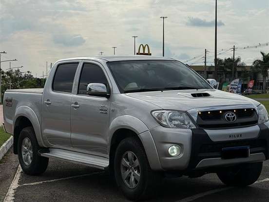 TOYOTA-HILUX-3.0 SRV 4X4 CD 16V TURBO INTERCOOLER DIESEL 4P AUTOMÁTICO TOYOTA-HILUX-2011