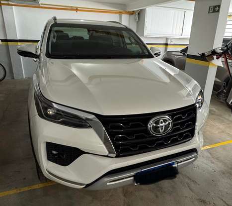 TOYOTA-HILUX SW4-2021