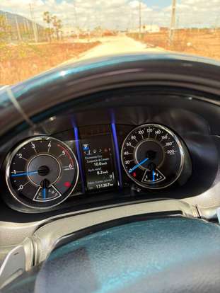 TOYOTA-HILUX SW4-2020